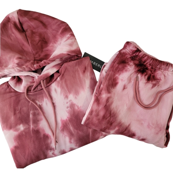 NWT! Hoodie and jogger Lounge Set - Picture 3 of 9